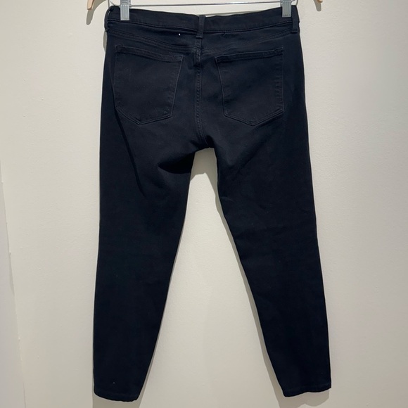 Banana Republic Women's Skinny Premium Denim in Black and Size 27 - Picture 2 of 3